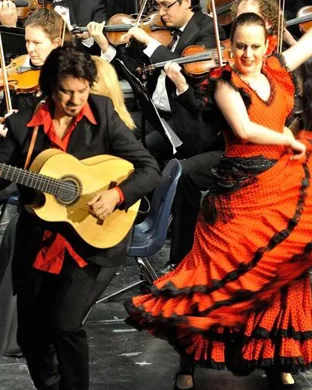 CA7RIEL & Paco Amoroso
